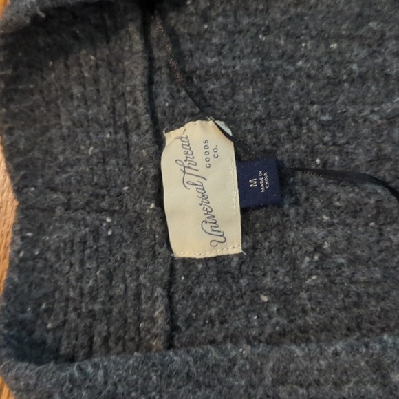 Universal Thread Textured Grey Cardigan - Picture 2 of 3